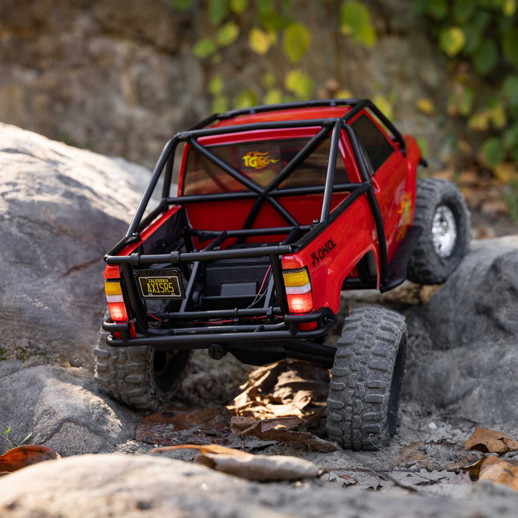 1/10 Axial SCX10 III 1987 Toyota SR5