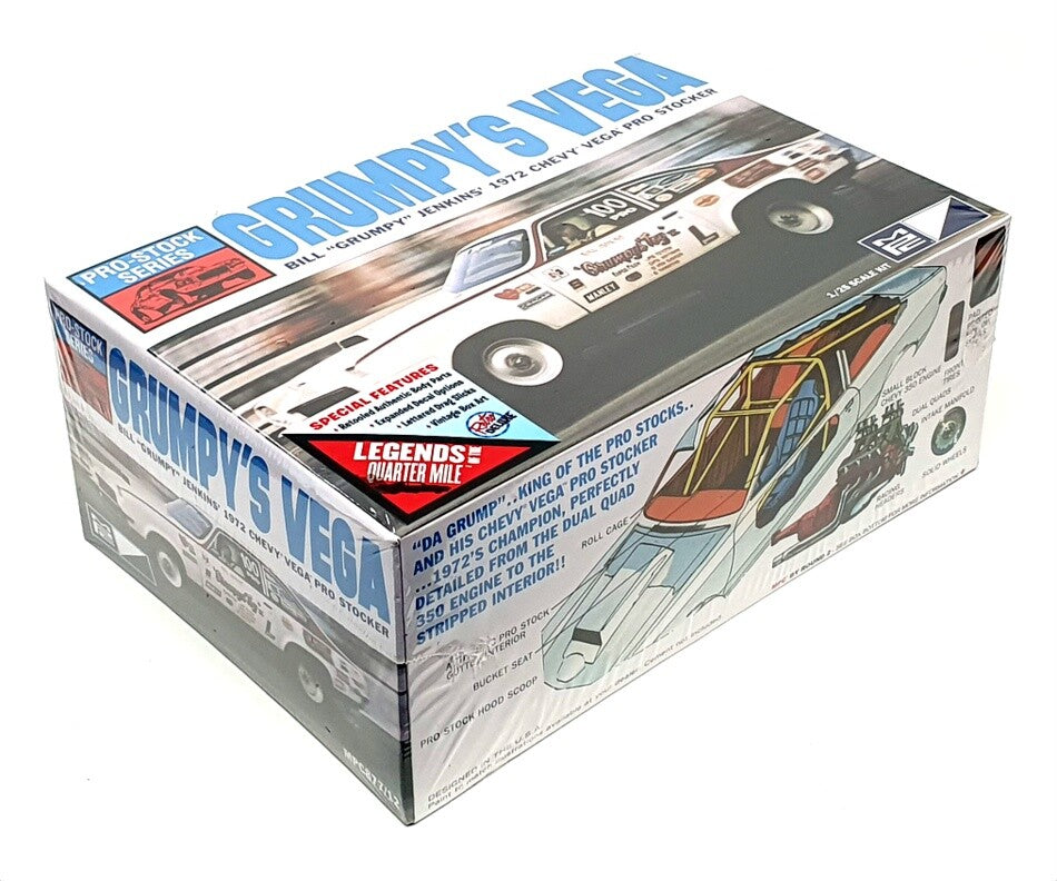 MPC 1/25 Scale MPC877/12 - Bill "Grumpy" Jenkins 1972 Chevy Vega Pro Stocker